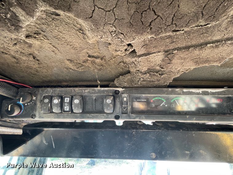 image for item KK9566 2007 John Deere CT322  tracked skid steer loader