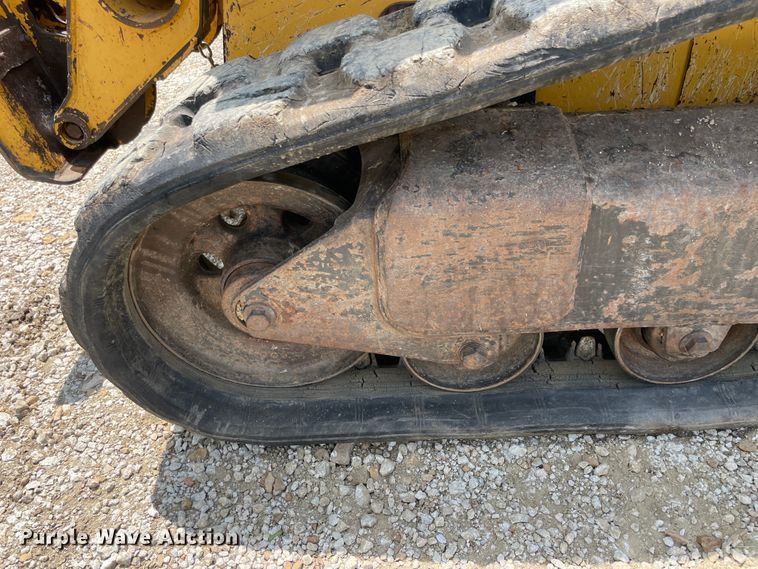 image for item KK9566 2007 John Deere CT322  tracked skid steer loader