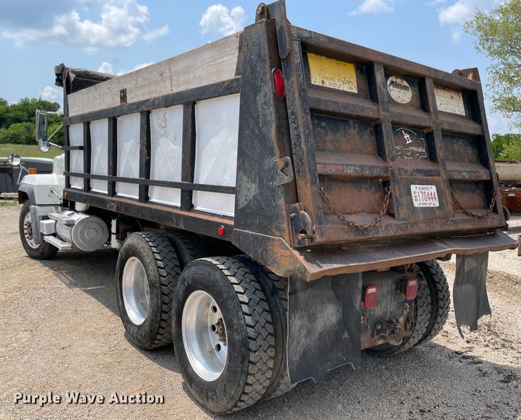 image for item KK9620 2003 Mack RD688S  dump truck