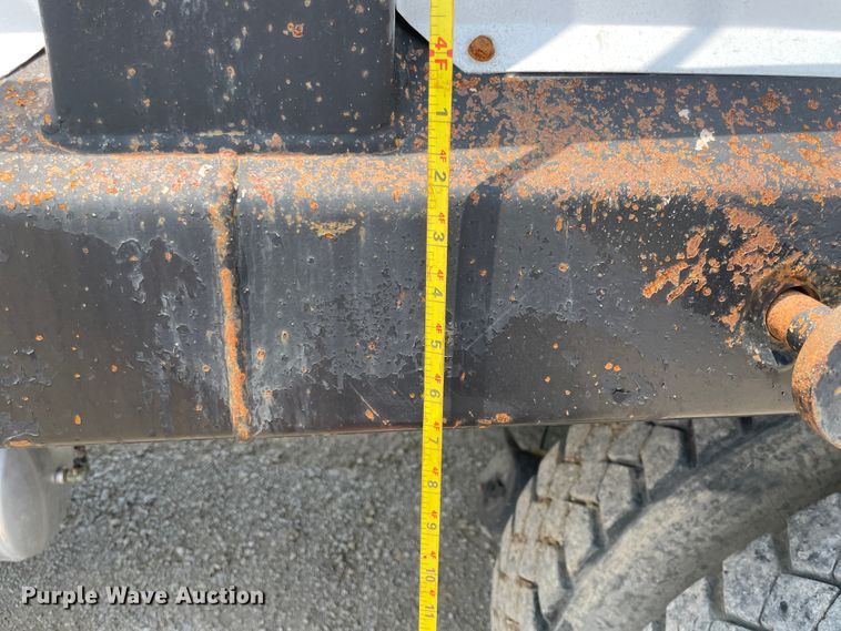 image for item KK9620 2003 Mack RD688S  dump truck