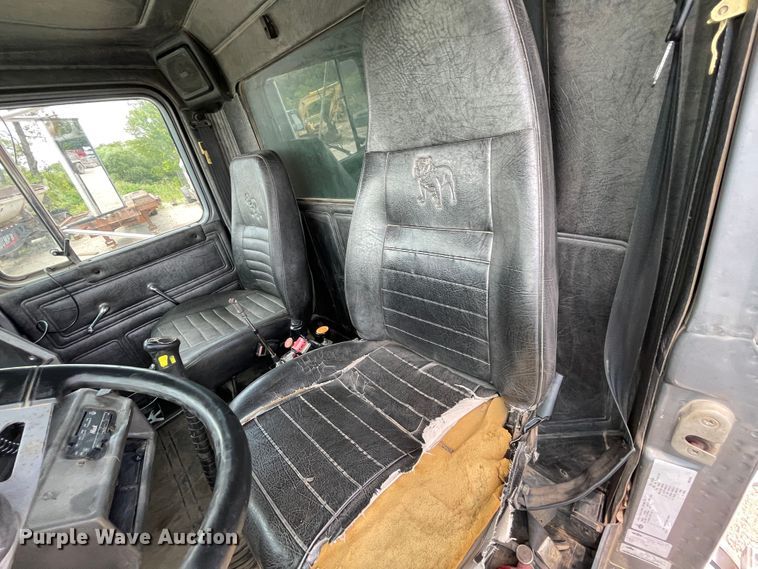 image for item KK9620 2003 Mack RD688S  dump truck