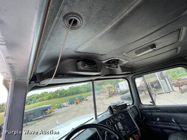 image for item KK9620 2003 Mack RD688S  dump truck