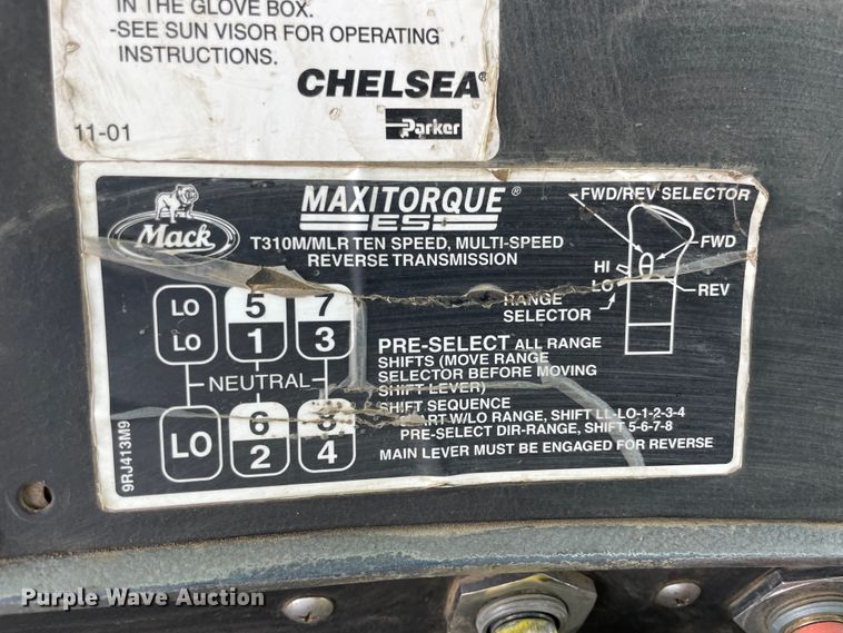 image for item KK9620 2003 Mack RD688S  dump truck