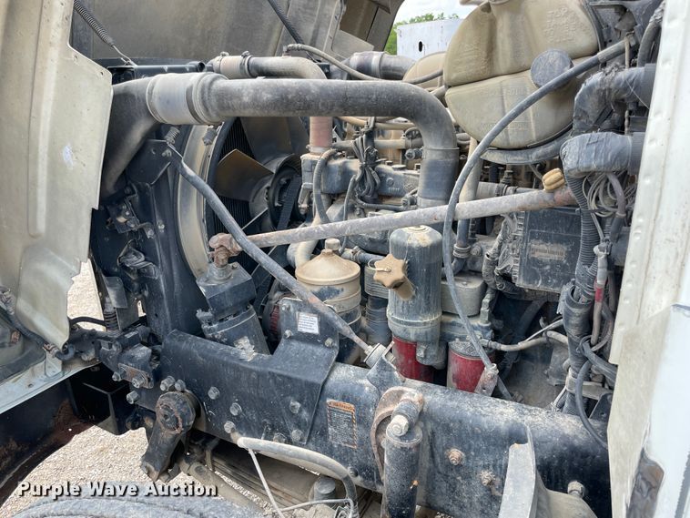 image for item KK9620 2003 Mack RD688S  dump truck