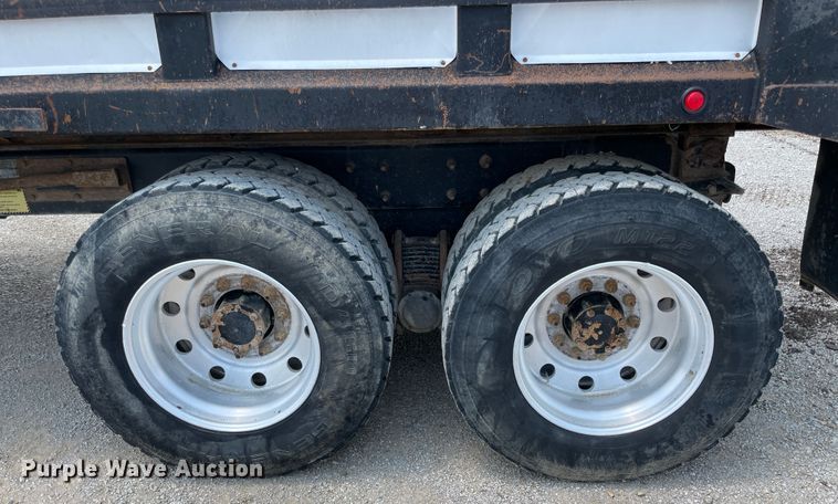 image for item KK9620 2003 Mack RD688S  dump truck