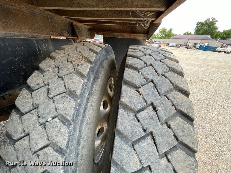 image for item KK9620 2003 Mack RD688S  dump truck