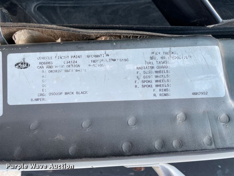 image for item KK9620 2003 Mack RD688S  dump truck