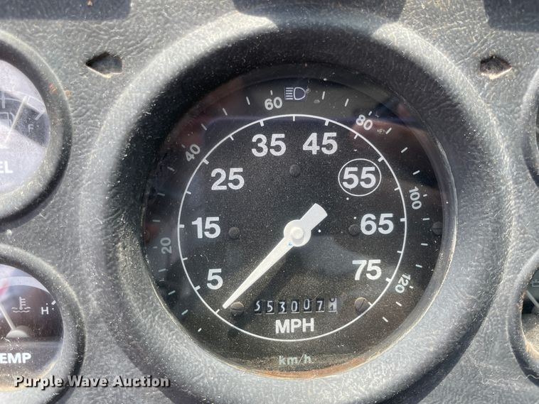 image for item KK9621 1992 Ford L8000  flatbed truck