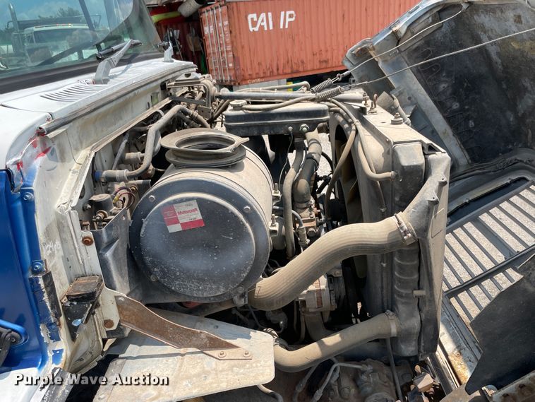 image for item KK9621 1992 Ford L8000  flatbed truck