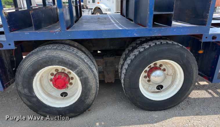 image for item KK9621 1992 Ford L8000  flatbed truck