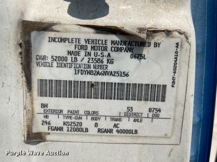 image for item KK9621 1992 Ford L8000  flatbed truck