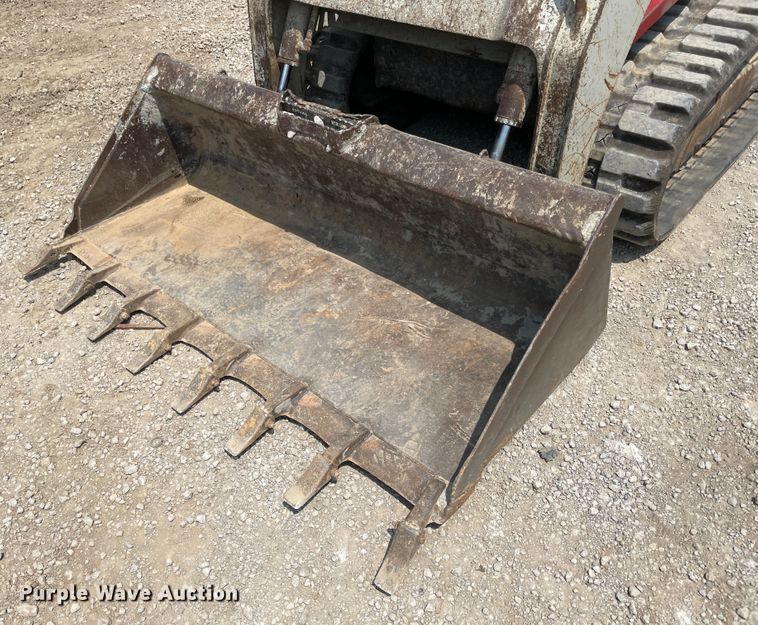 image for item KK9626 2004 Takeuchi TL140  tracked skid steer loader