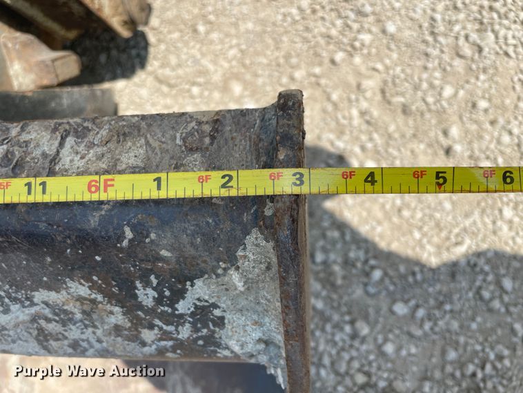 image for item KK9627 2004 Takeuchi TL140  tracked skid steer loader