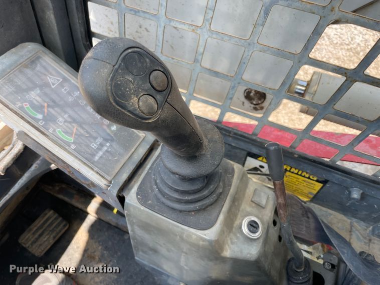 image for item KK9627 2004 Takeuchi TL140  tracked skid steer loader