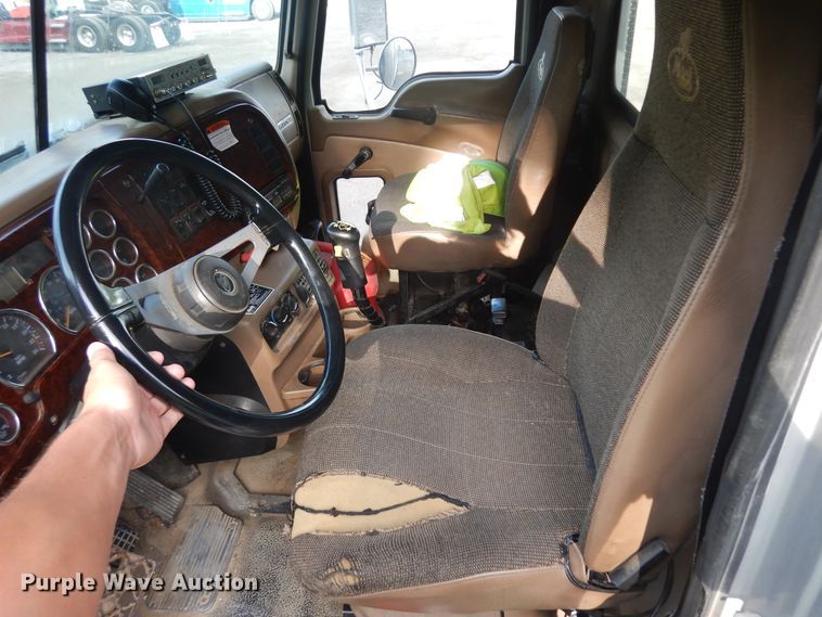 image for item KU9360 2004 Mack Granite  dump truck