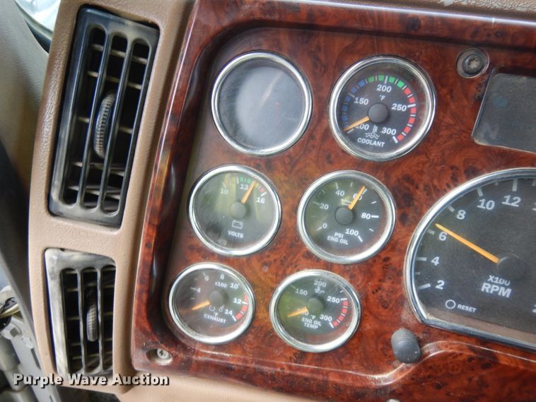 image for item KU9360 2004 Mack Granite  dump truck