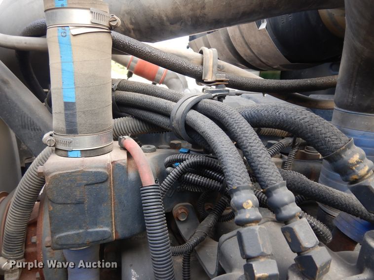 image for item KU9360 2004 Mack Granite  dump truck