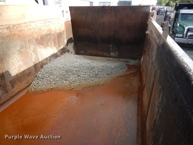 image for item KU9360 2004 Mack Granite  dump truck