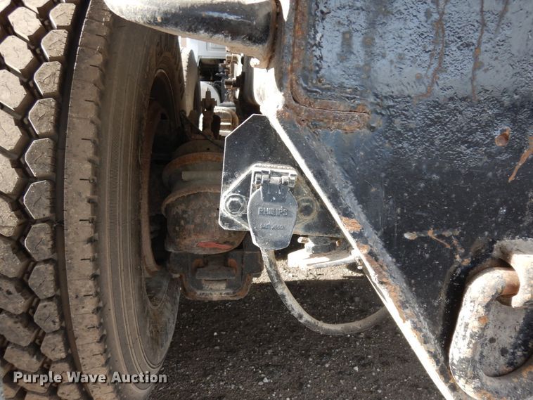 image for item KU9360 2004 Mack Granite  dump truck