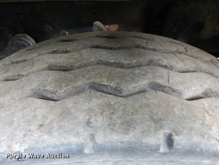 image for item KU9360 2004 Mack Granite  dump truck