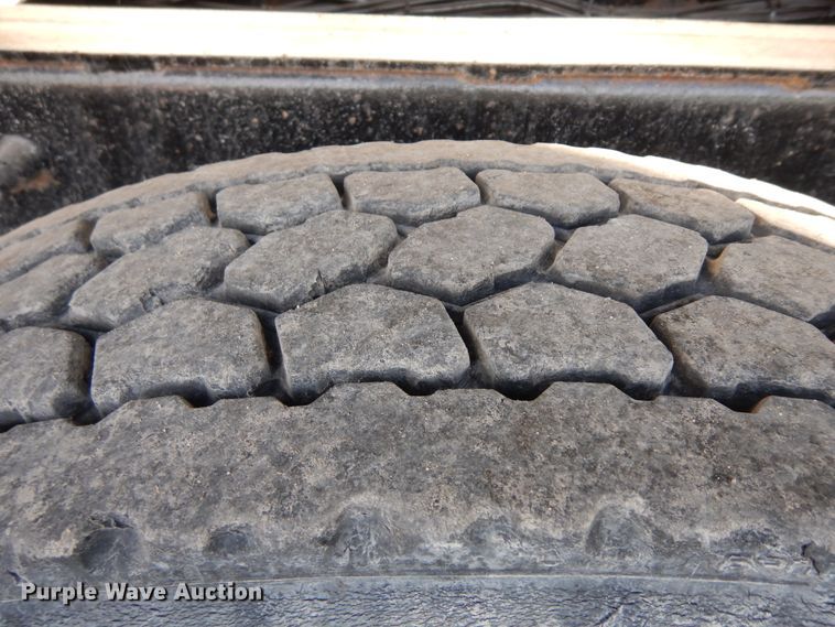 image for item KU9360 2004 Mack Granite  dump truck