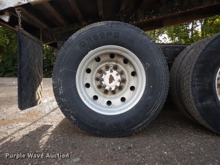 image for item KU9360 2004 Mack Granite  dump truck