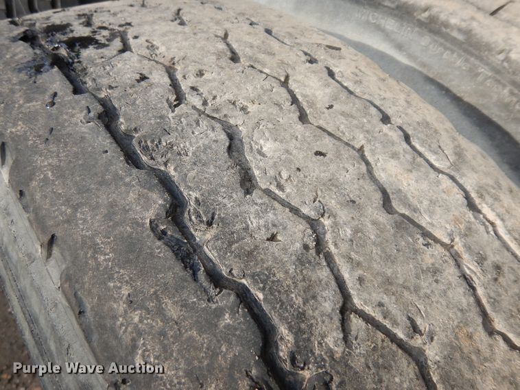 image for item KU9360 2004 Mack Granite  dump truck