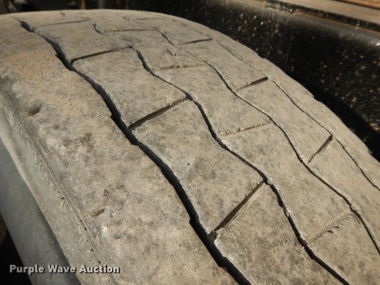 image for item KU9360 2004 Mack Granite  dump truck