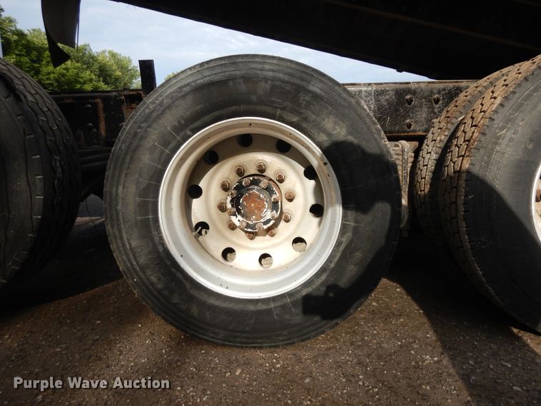 image for item KU9360 2004 Mack Granite  dump truck