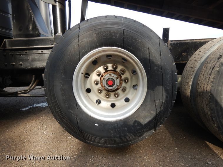 image for item KU9360 2004 Mack Granite  dump truck