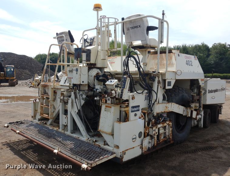 image for item KU9362 Cedarapids CR451  paver