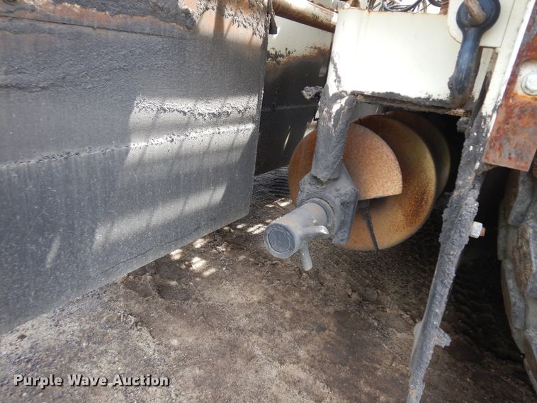 image for item KU9362 Cedarapids CR451  paver