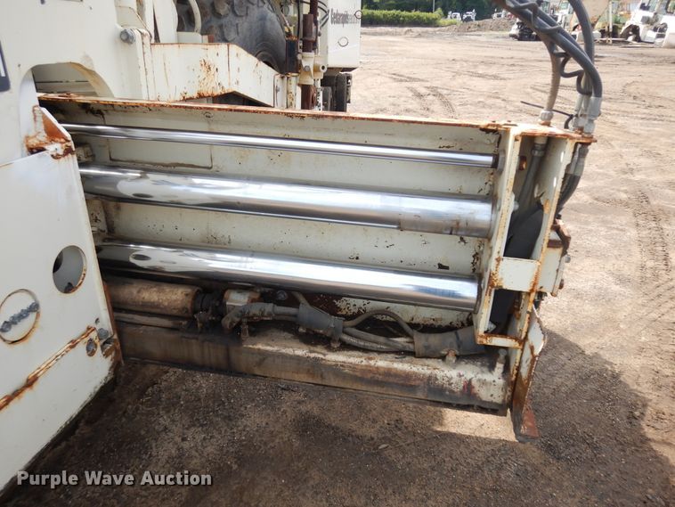 image for item KU9362 Cedarapids CR451  paver