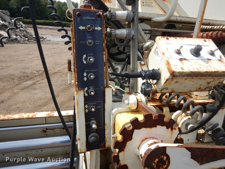 image for item KU9362 Cedarapids CR451  paver