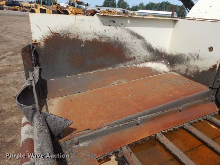 image for item KU9362 Cedarapids CR451  paver