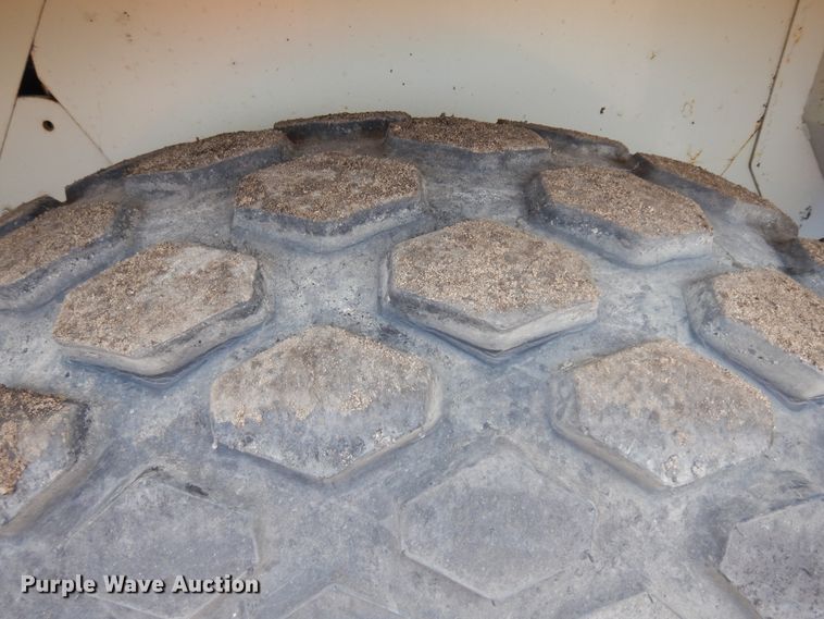 image for item KU9362 Cedarapids CR451  paver