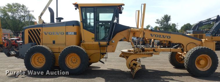 image for item KU9363 2008 Volvo G930  motor grader