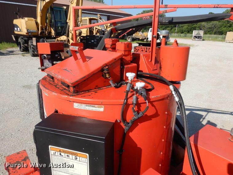 image for item KU9388 2010 Crafco SS125  melter/applicator