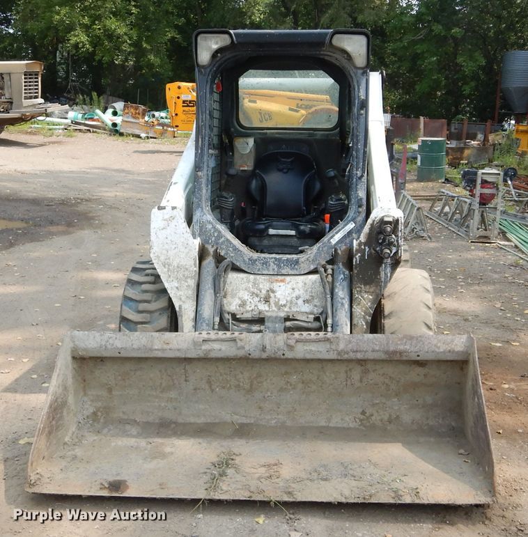 image for item KV9225 2015 Bobcat S590  skid steer loader