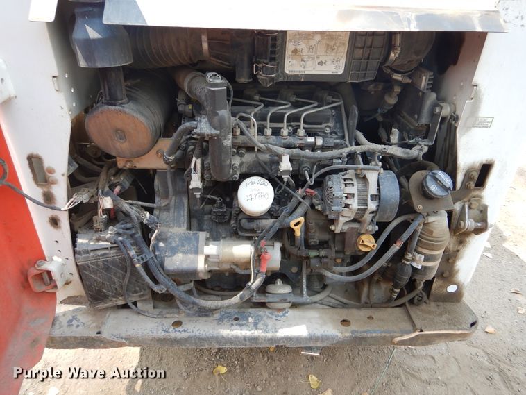 image for item KV9225 2015 Bobcat S590  skid steer loader