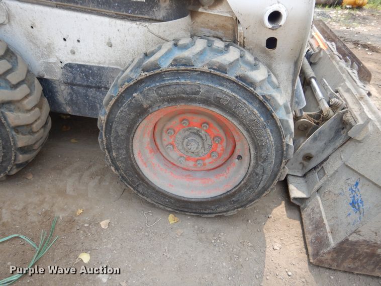 image for item KV9225 2015 Bobcat S590  skid steer loader