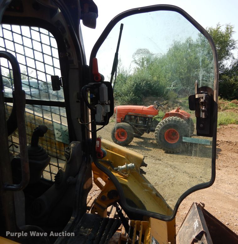 image for item KV9228 2015 Caterpillar 289D  tracked skid steer loader