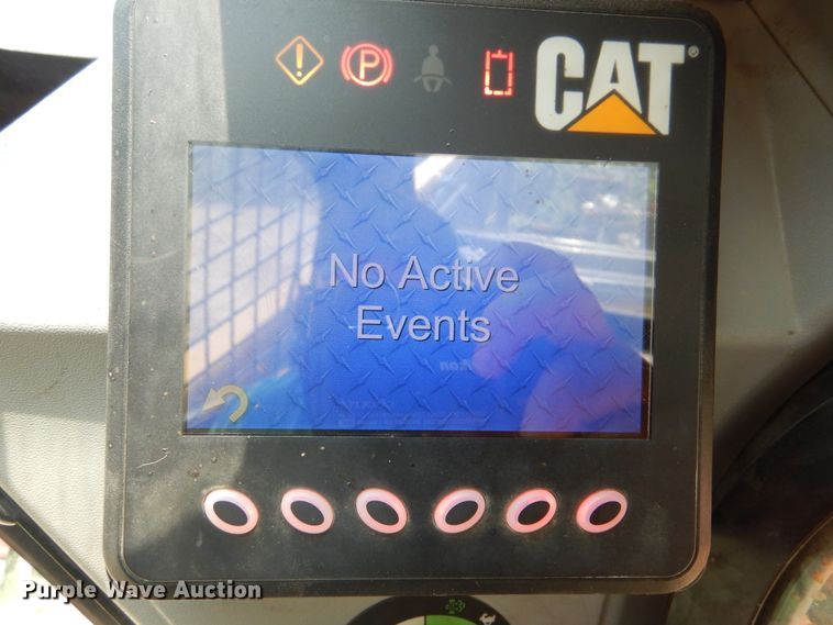 image for item KV9228 2015 Caterpillar 289D  tracked skid steer loader