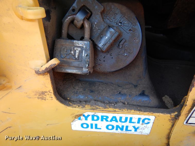 image for item KV9228 2015 Caterpillar 289D  tracked skid steer loader