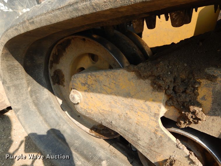 image for item KV9228 2015 Caterpillar 289D  tracked skid steer loader