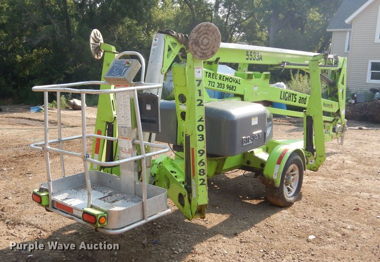 image for item KV9230 2011 Haulotte 5533A  boom lift