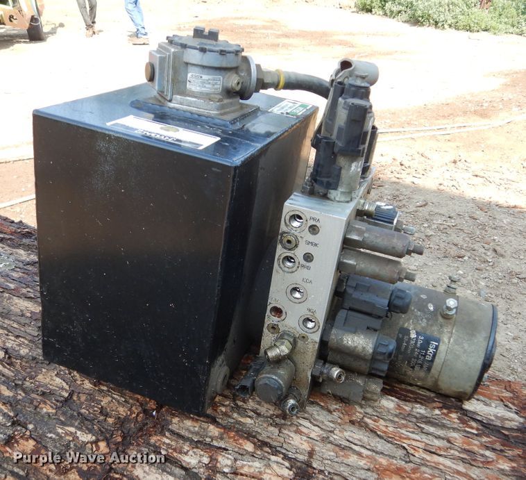 image for item KV9230 2011 Haulotte 5533A  boom lift