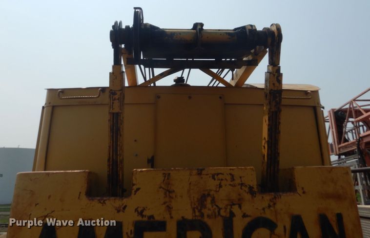 image for item KV9232 American 4260  crawler crane