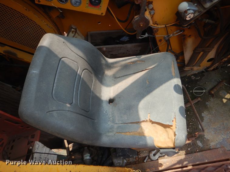 image for item KV9232 American 4260  crawler crane