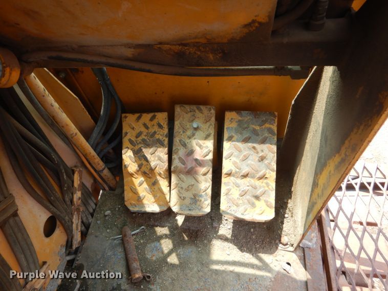 image for item KV9232 American 4260  crawler crane